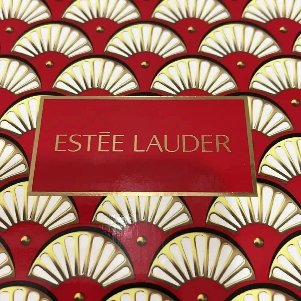 Estée Lauder Red Velvet Makeup Train Case Bow Handle 11 X 7 In 5 1/2 In Tall